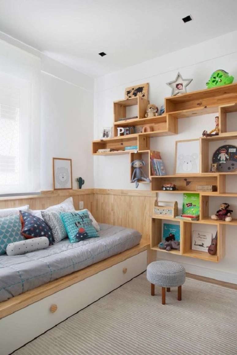 32. Estante livreiro nicho organizador para quarto infantil &ndash; Foto Casa de Valentina