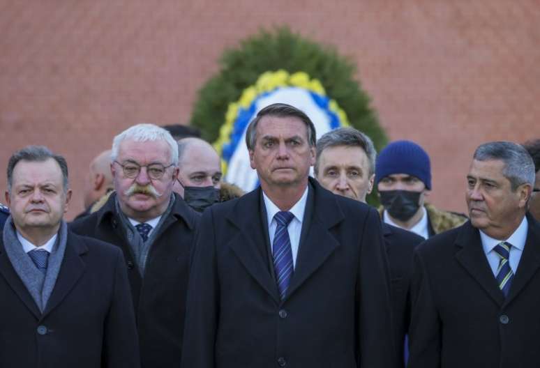 Bolsonaro foi recebido por autoridades russas e participou da cerimônia no Túmulo do Soldado Desconhecido