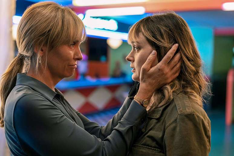 Ninguém Pode Saber, Série de suspense com Toni Collette estreia na Netflix