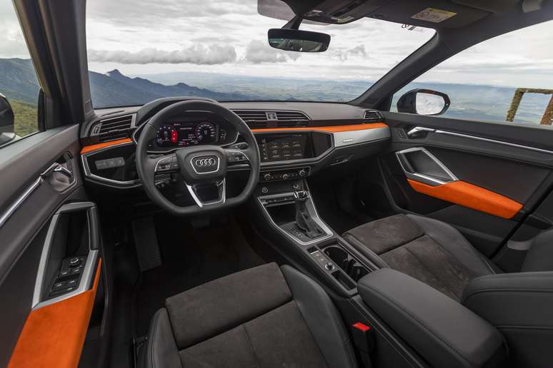 Interior dos novos Audi Q3 e Q3 Sportback