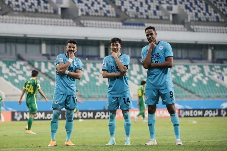 Cesinha a esquerda e Edgar a direita são destaques do Daegu FC(Divulgação / Daegu FC)