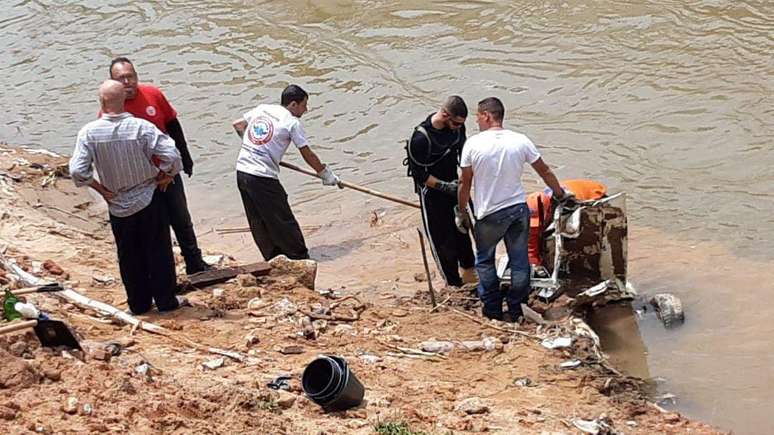 Buscas por Gabriel da Rocha, que está desaparecido após tragédia em Petrópolis 