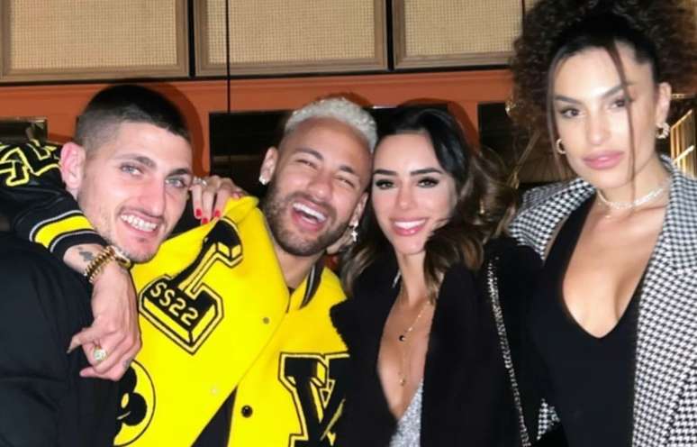 Neymar e Bruna jantaram com companheiro do camisa 10