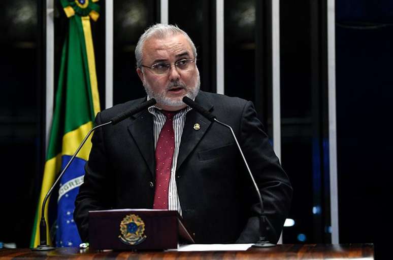 Jean Paul Prates (PT-RN), relator de um projeto sobre preços de combustíveis no Senado; 'Não estará no parecer nenhuma alíquota (de imposto de exportação)'