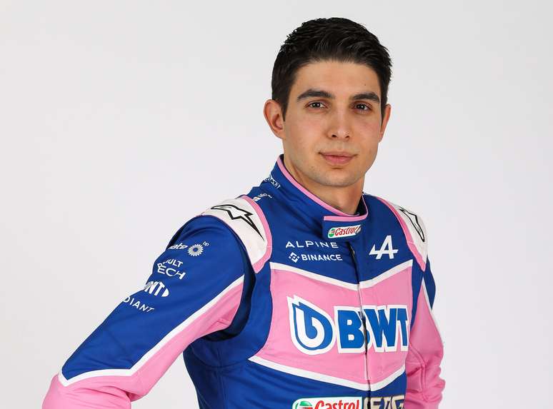 Ocon está empolgado com novos carros 