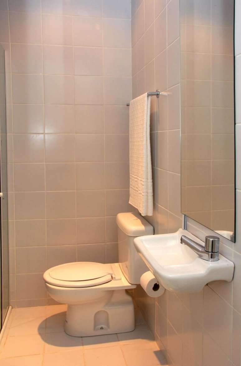 27. Modelo de cuba de parede para banheiro pequeno. Fonte: Teresinha Nigri