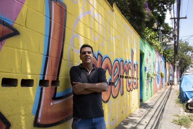 Morador de Pirituba, o professor Reginaldo Vitalino critica a implementação do novo ensino médio (Ira Romão/Agência Mural)
