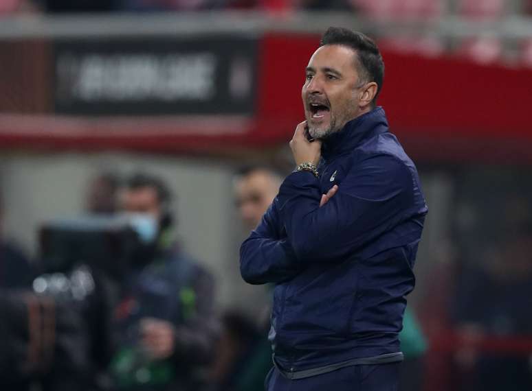 Vitor Pereira &eacute; o novo t&eacute;cnico do Corinthians 