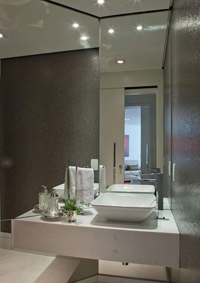 24. Modelo de cuba para banheiro pequeno quadrada. Fonte: Patr&iacute;cia Kolanian Pasquini