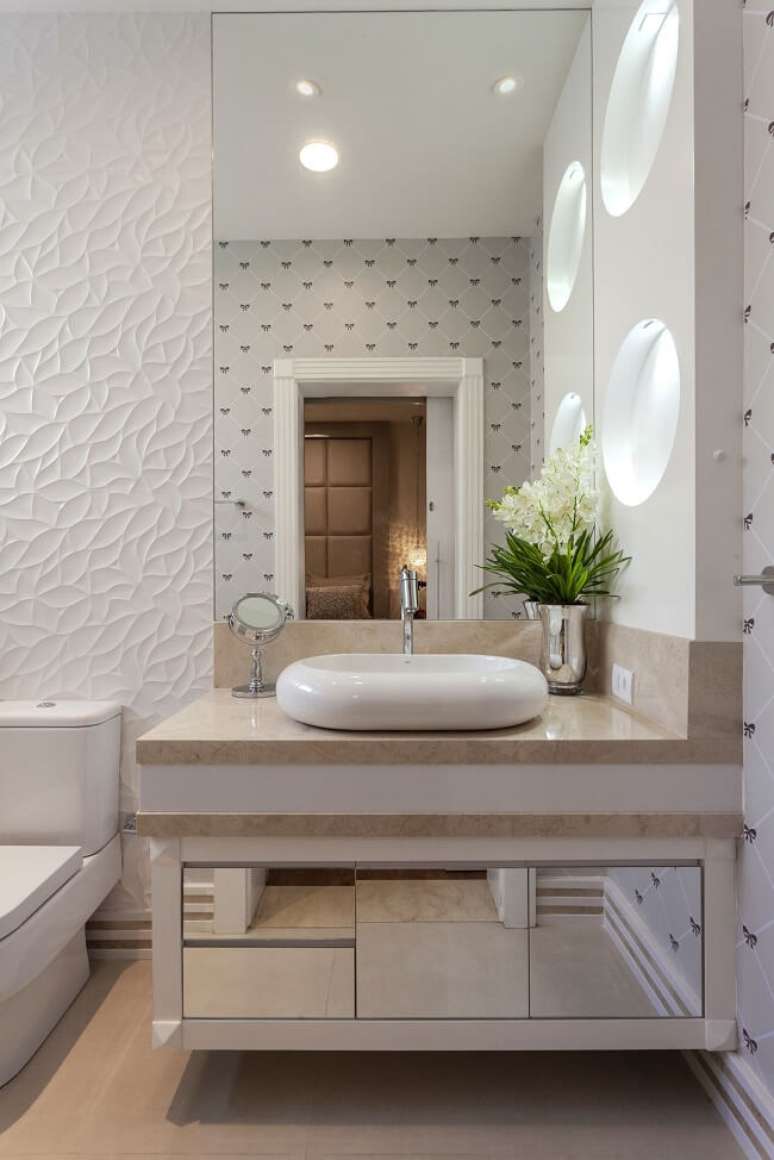 49. A cuba para banheiro pequeno deve ser escolhida a dedo. Fonte: Aquiles Nicolas K&iacute;laris