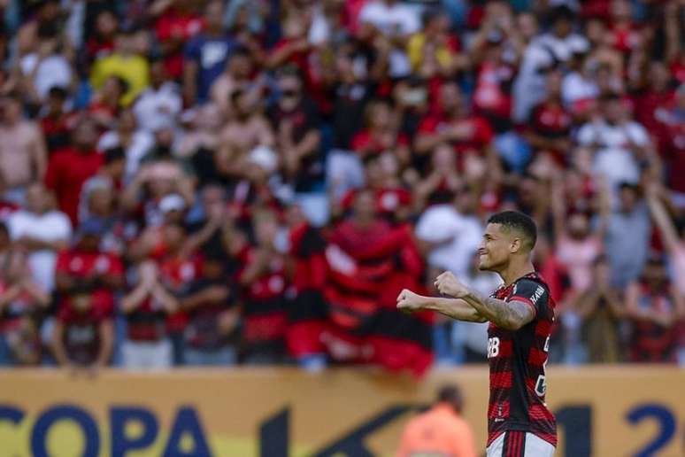 João Gomes é cria da base rubro-negra (Foto: Marcelo Cortes/Flamengo)