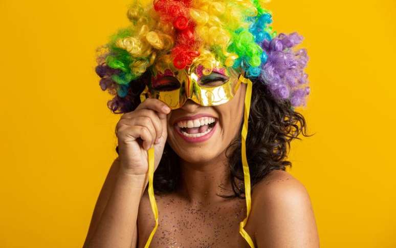 No sofá, na folia, na avenida... como é o carnaval de cada signo? - Shutterstock