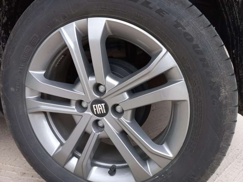Fiat Pulse Drive: pneus de pefil alto e freios traseiros a tambor.