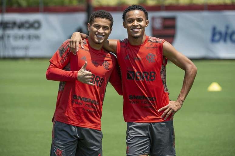 João Gomes e Lázaro ganham espaço em 2022, sob o comando de Paulo Sousa (Foto: Alexandre Vidal/Flamengo)