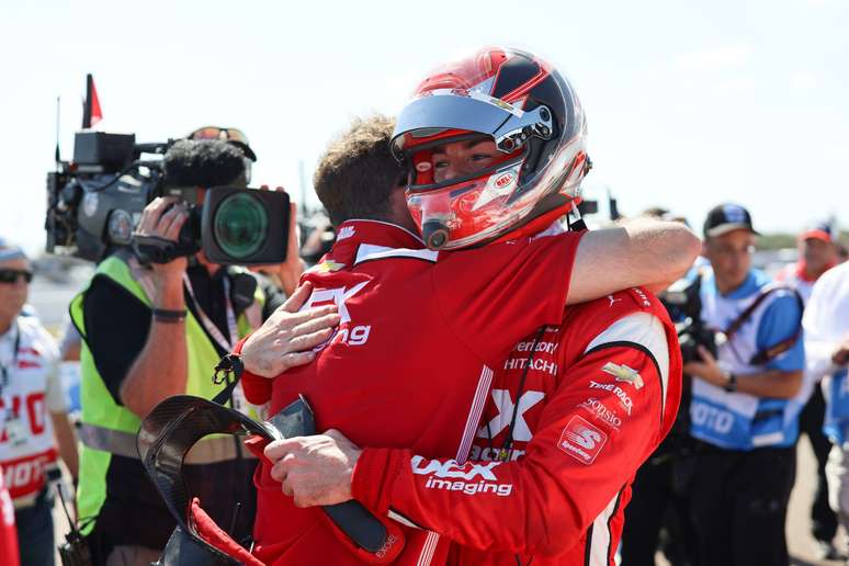 McLaughlin celebra vitória no GP de St. Pete 