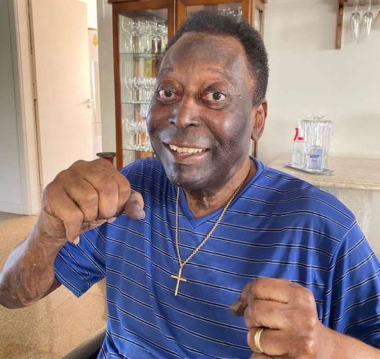 Pelé deixou hospital no último sábado (Foto: Reprodução/Twitter)