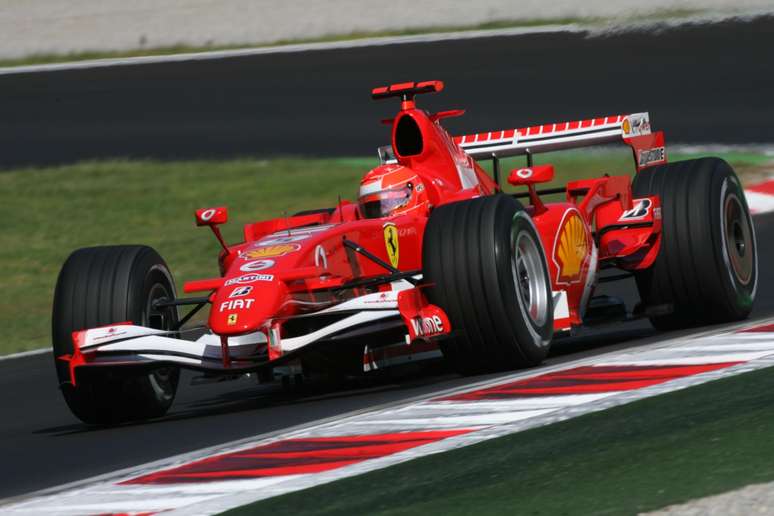 A Ferrari 248 F1 de Michael Schumacher com a calota traseira, GP da It&aacute;lia de 2006