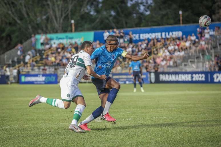 Em jogo movimentado, Sport fica no empate com o Coritiba em