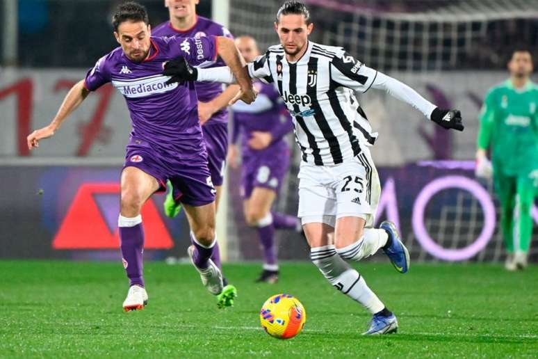 Com gol contra, Juventus vence a Fiorentina pela Copa Itália