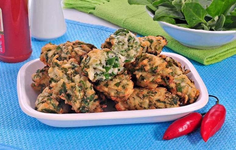 Bolinho de arroz com espinafre &ndash; Foto: Guia da Cozinha