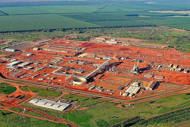Esforço da Petrobras hoje é evitar a deterioração dos maquinários da UFN-III, abandonada desde 2014