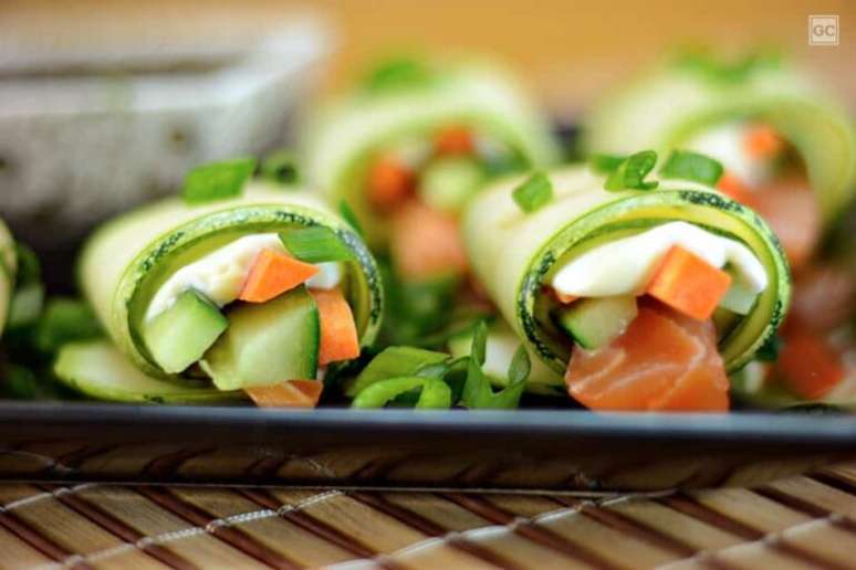 Salada de folhas com rabanete e molho de iogurte – Foto: Divulgação