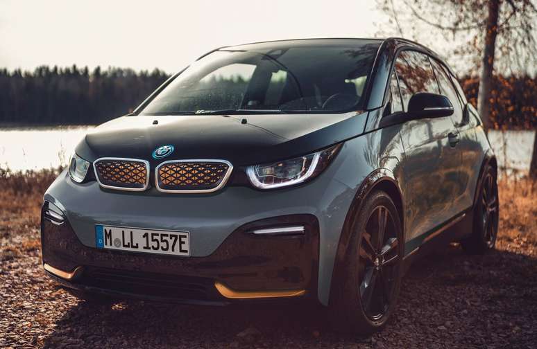 BMW i3 Unique Forever custa R$ 353.950