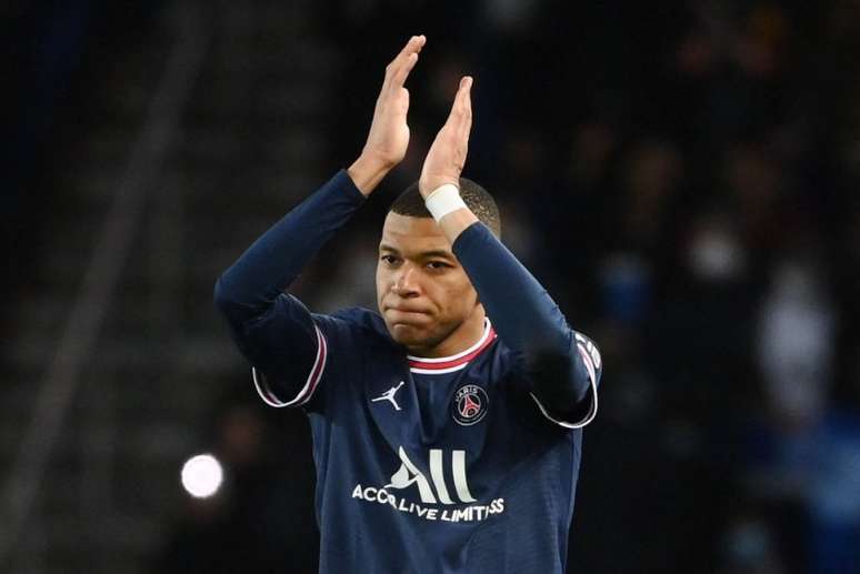 Mbappé está na lista de relacionados do PSG para encarar o Real Madrid (Foto: FRANCK FIFE / AFP)