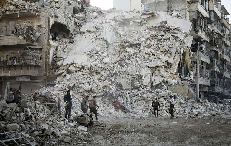 Ataques aéreos russos tiveram papel chave para que o governo sírio conseguisse recuperar partes da cidade síria de Aleppo controladas por rebeldes, devastando bairros inteiros
