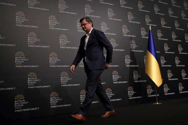 Dmytro Kuleba ap&oacute;s conversas com chancelaria russa na Turquia 