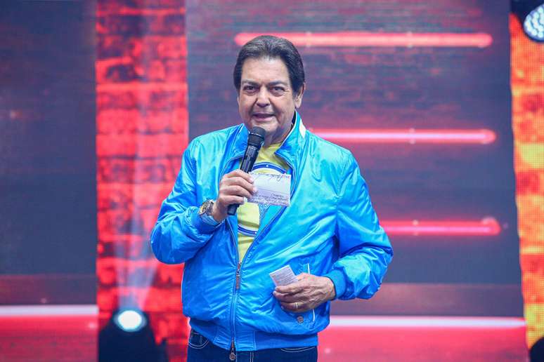 Faustão comanda programa diário na Band 