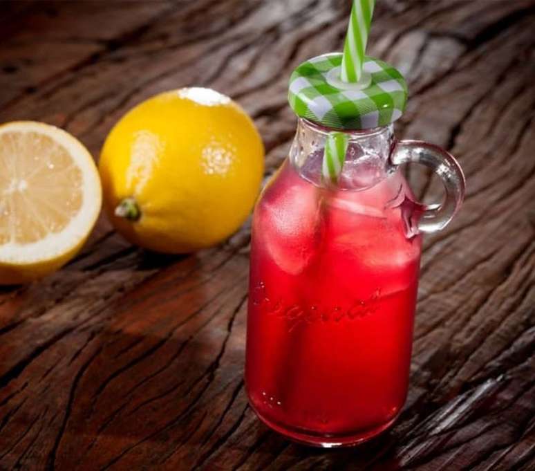 Pink lemonade (Reprodu&ccedil;&atilde;o / Guia da Cozinha)