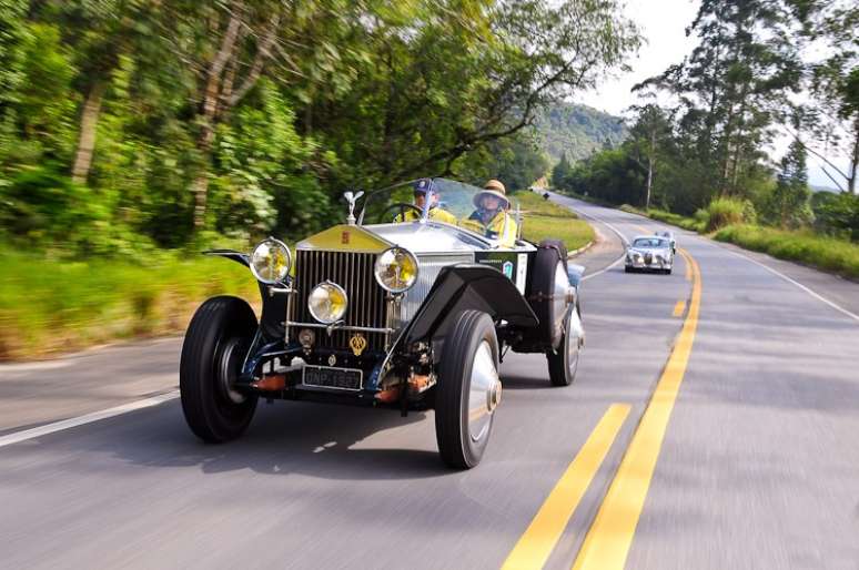 Rolls-Royce de 1927 é assíduo nos eventos do MG Club do Brasil.