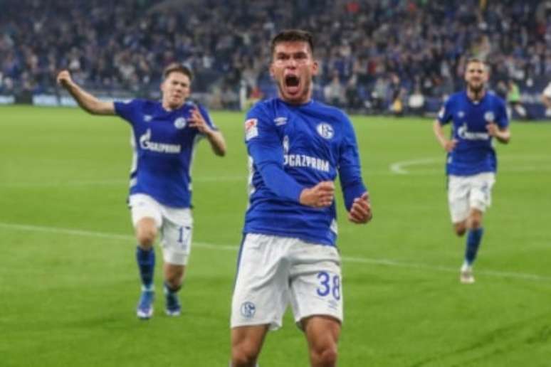 Schalke 04 rescinde contrato de patrocínio com estatal russa após 15 anos, Esporte