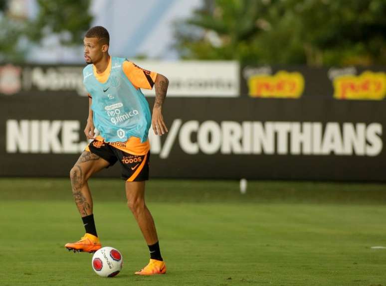 João Victor durante treino do Timão (Foto: Rodrigo Coca / Agência Corinthians)