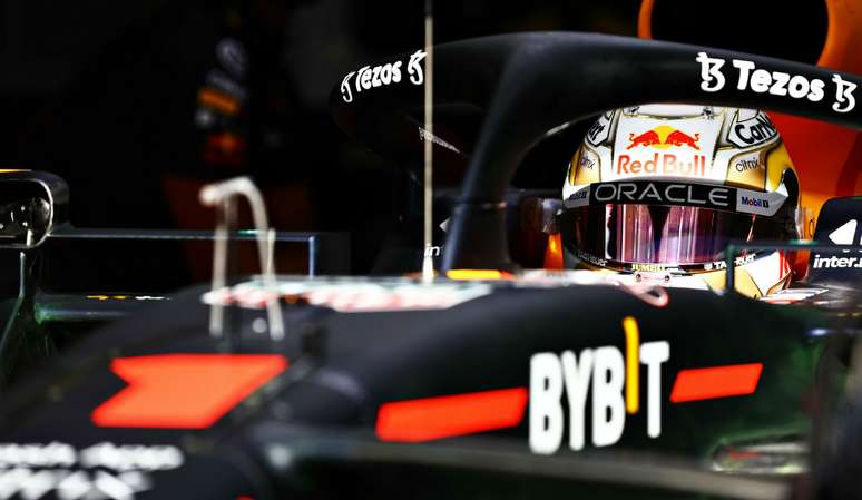 O campe&atilde;o Max Verstappen finalizou na frente o &uacute;ltimo dia de testes da F1 no Bahrein 
