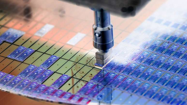 A guerra na Ucrânia pode agravar as dificuldades no mercado de semicondutores