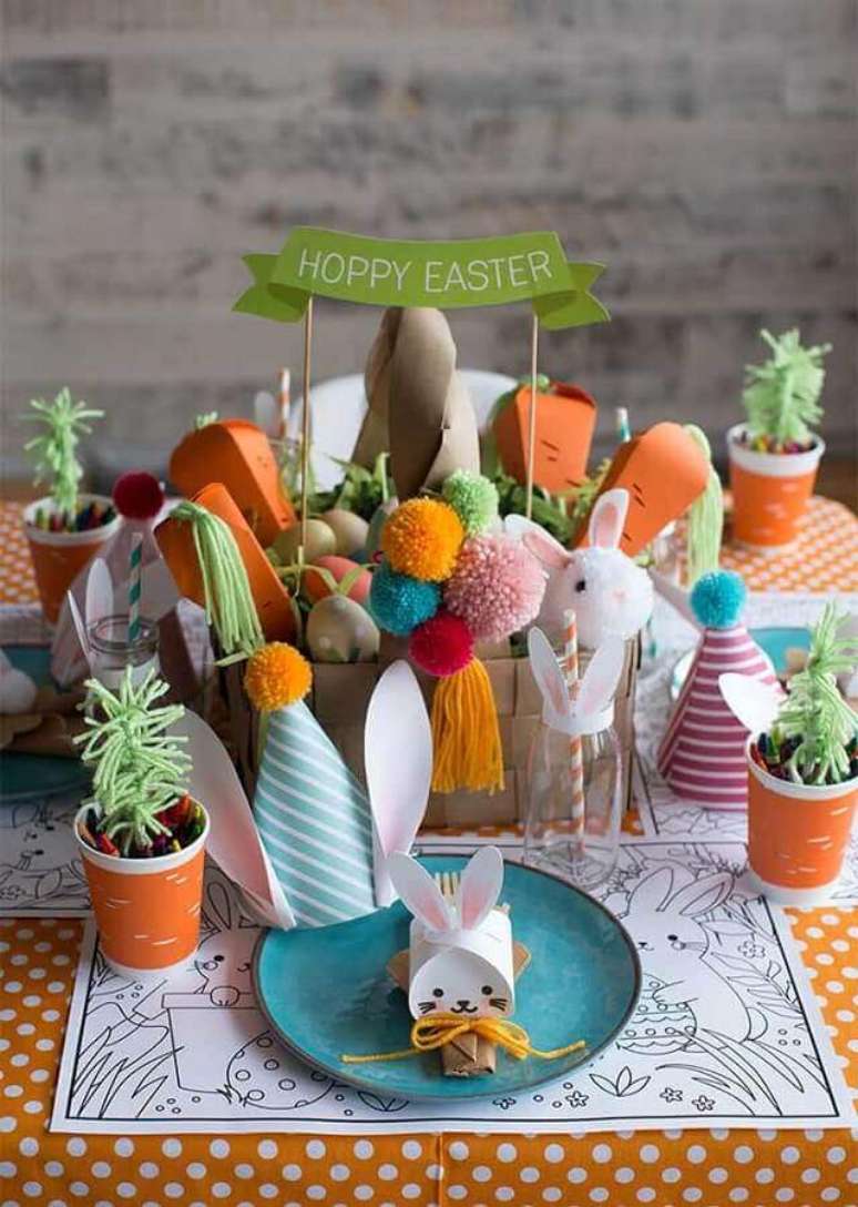 42. Mesa de P&aacute;scoa decorada com estilo l&uacute;dico &ndash; Foto: Fresh IDEEN