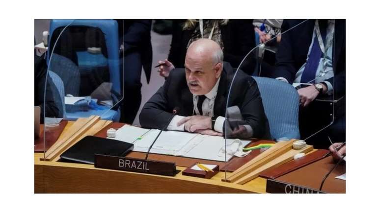 'Estamos profundamente preocupados com a decis&atilde;o da R&uacute;ssia de engajar tropas em opera&ccedil;&otilde;es militares', afirmou o embaixador brasileiro na ONU, Ronaldo Costa Filho
