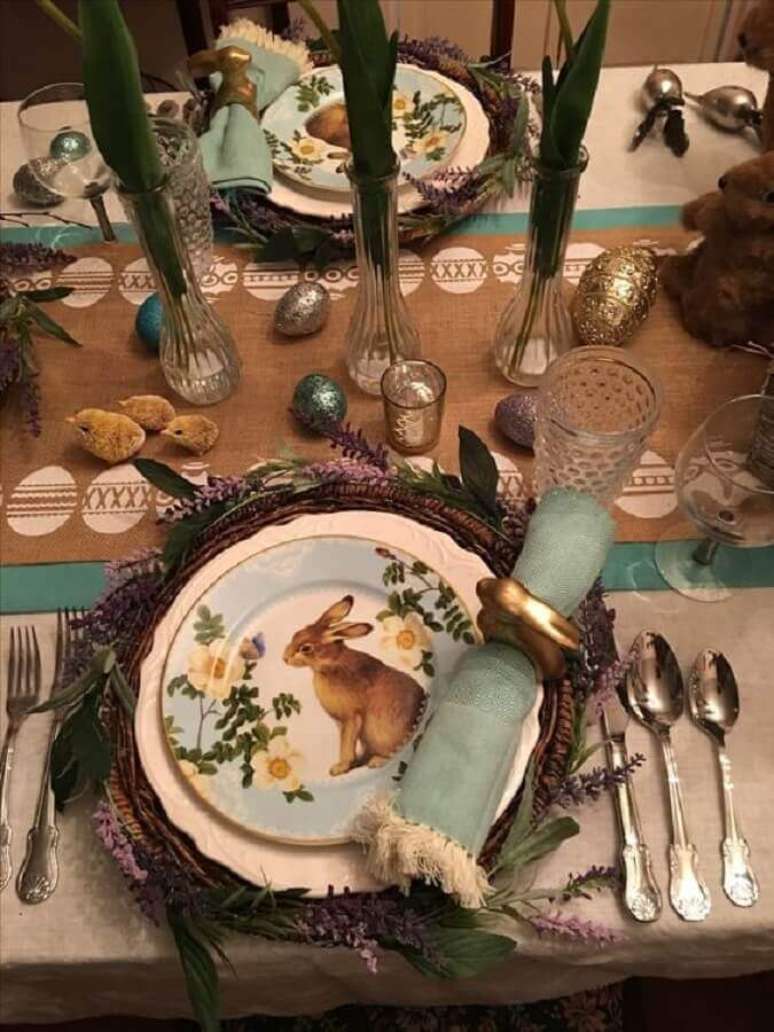 51. Prato tem&aacute;tico para decora&ccedil;&atilde;o de mesa de P&aacute;scoa &ndash; Foto: Keith Campbell