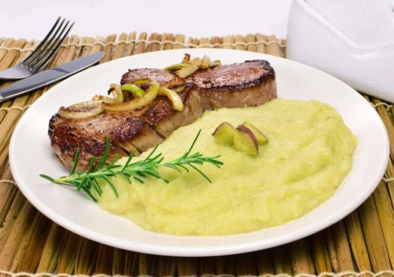 Frango com purê de batata-doce – Foto: Divulgação