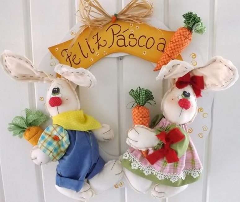 56- Na porta, o casal de coelhos recebe os convidados. Fonte:DcoreVocê