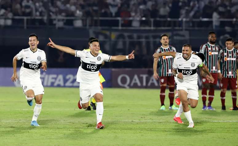 Nos pênaltis, Fluminense cai para o Olimpia na Libertadores