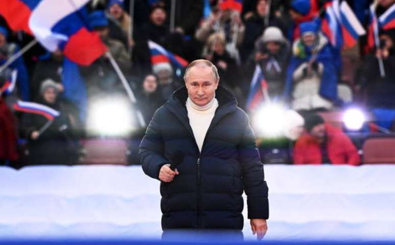 Vladimir Putin em discurso no Estádio Luzhniki, em Moscou