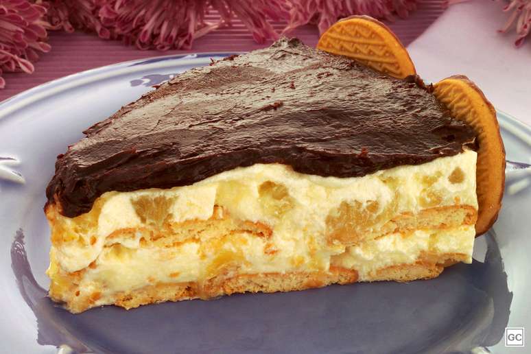 Torta holandesa com abacaxi – Foto: Guia da Cozinha
