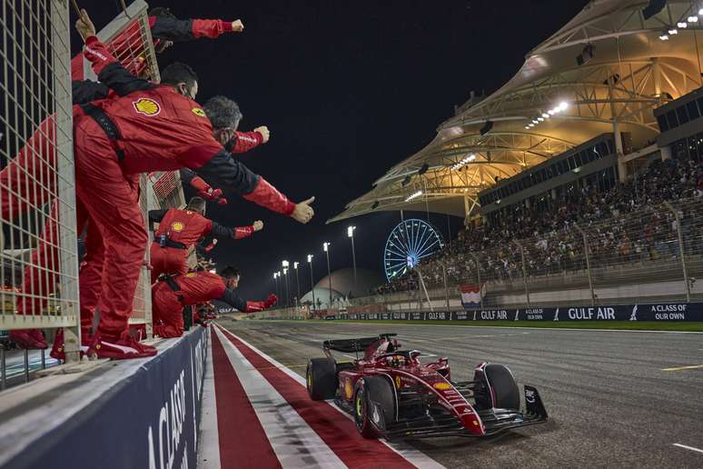 Charles Leclerc anotou a volta mais rápida no Bahrein e lidera lista 