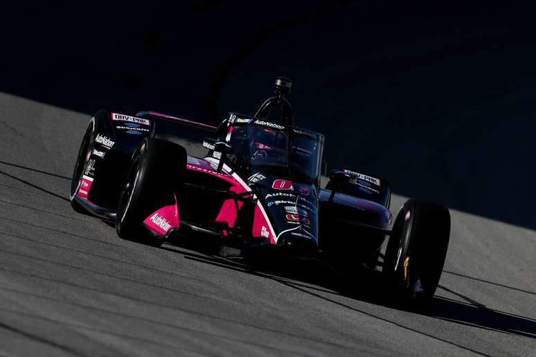 Helio Castroneves largou em 6&ordm; no Texas 