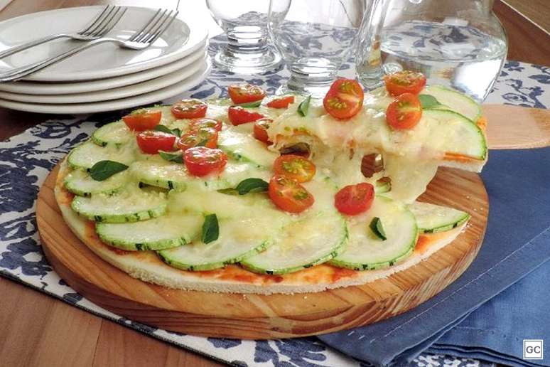 Pizza de abobrinha – Foto: Guia da Cozinha