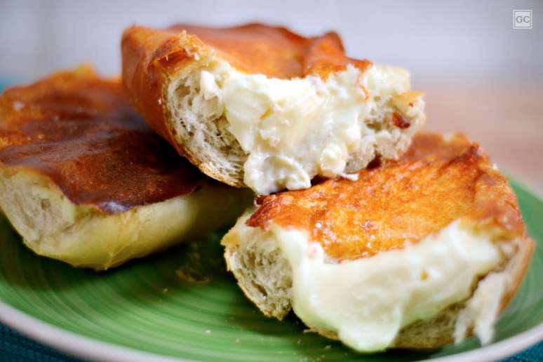 P&atilde;o na chapa com Catupiry&reg; &ndash; Foto: Guia da Cozinha