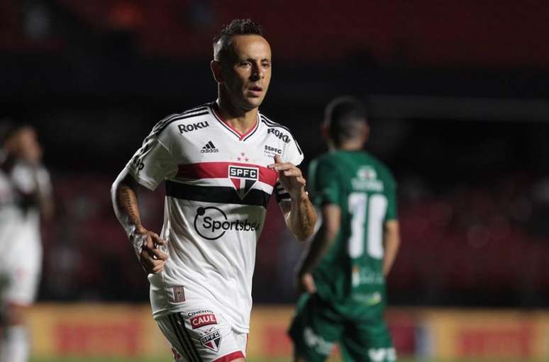 São Paulo x Grêmio: prováveis escalações, desfalques e onde assistir -  Lance!